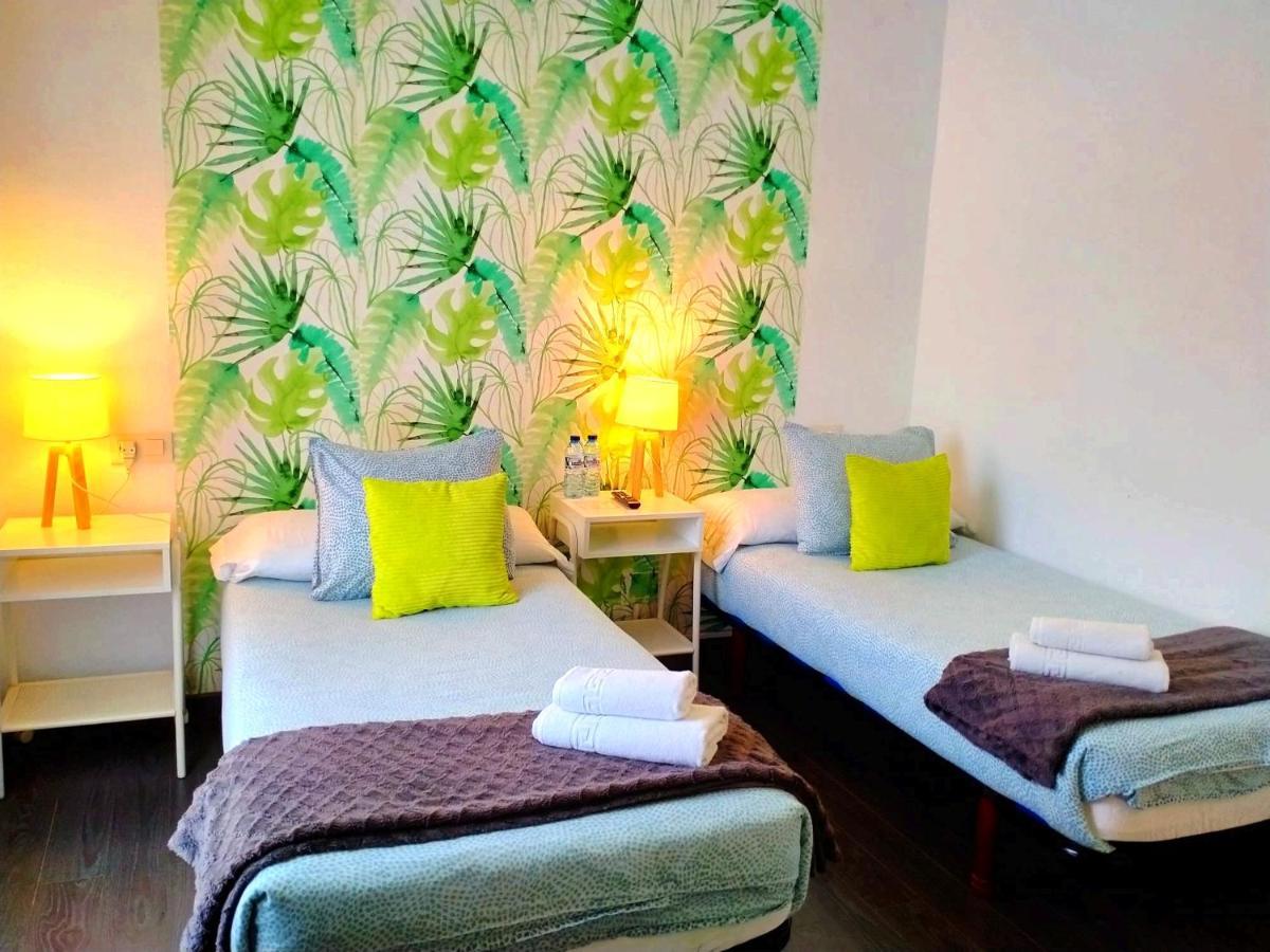 Hostal Mafer ซานติอาโก เด กอมโปสเตลา ภายนอก รูปภาพ