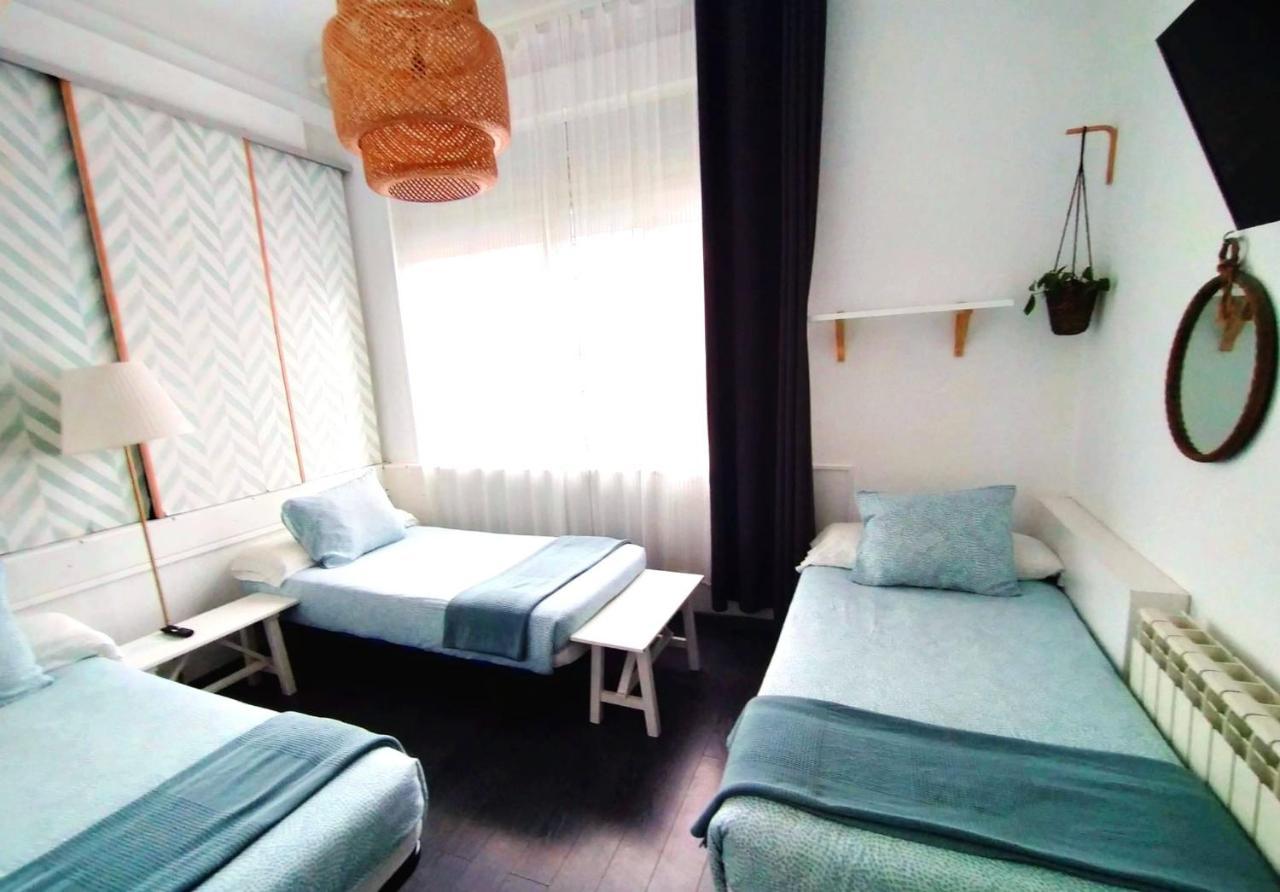 Hostal Mafer ซานติอาโก เด กอมโปสเตลา ภายนอก รูปภาพ